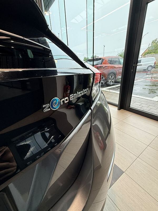Nissan LEAF EV N-Connecta 40 kWh